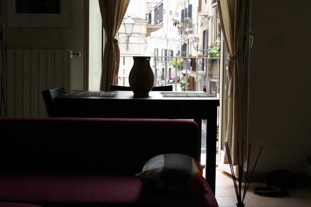 Apartmán Piazzetta Santa Barbara Bari Pokoj fotografie